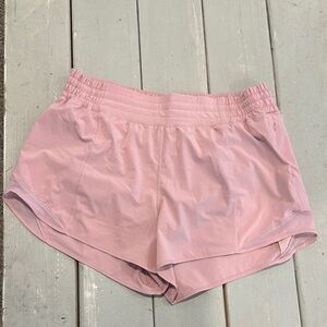Lululemon Hotty Hot High-Rise Lined Short 4"
Pink Haze sz 14 PERFECT!